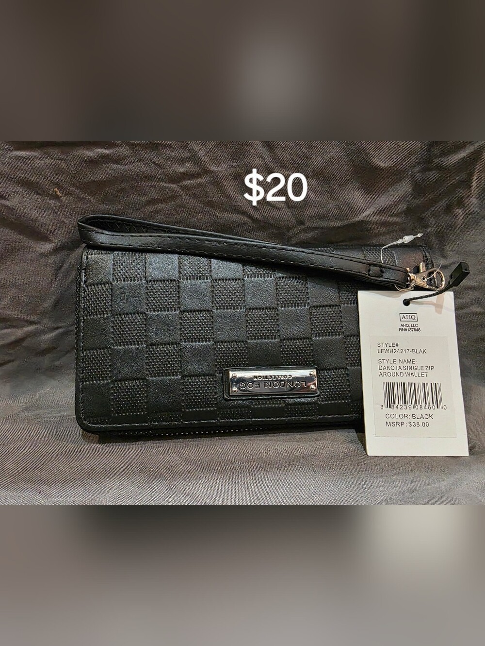 London Fog Dakota Single Zip Around Wallet